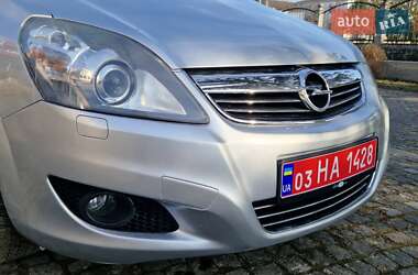 Минивэн Opel Zafira 2009 в 