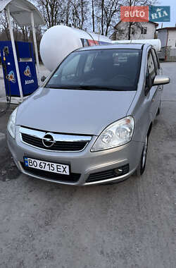 Минивэн Opel Zafira 2005 в 