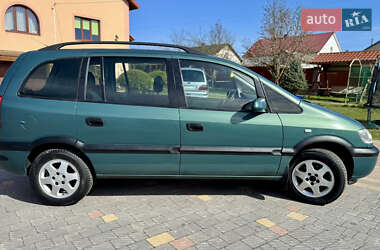 Минивэн Opel Zafira 2002 в 