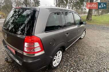 Мінівен Opel Zafira 2011 в 