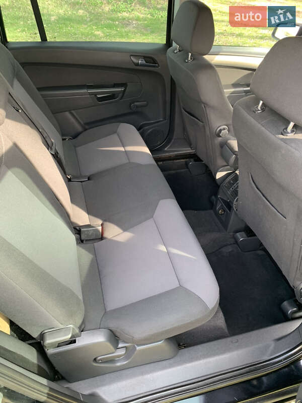 Мінівен Opel Zafira 2008 в Вінниці