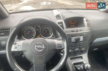 Минивэн Opel Zafira 2007 в 