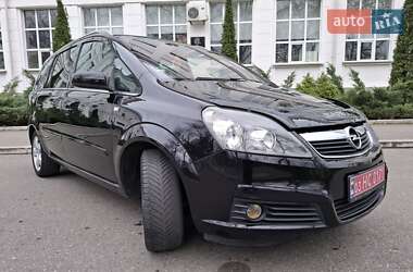 Минивэн Opel Zafira 2007 в 