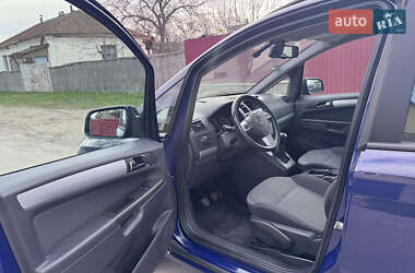 Минивэн Opel Zafira 2013 в 
