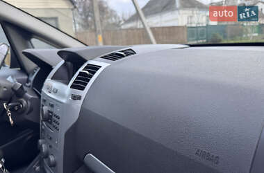 Минивэн Opel Zafira 2013 в 
