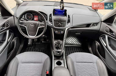 Минивэн Opel Zafira 2013 в 