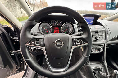 Минивэн Opel Zafira 2013 в 