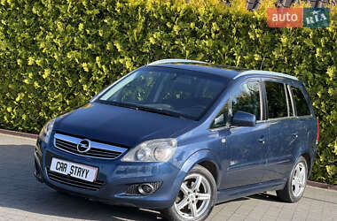Мінівен Opel Zafira 2011 в 