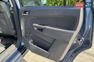 Мінівен Opel Zafira 2011 в 
