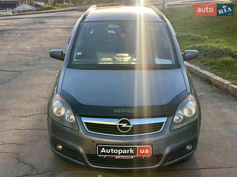 Минивэн Opel Zafira 2005 в Виннице