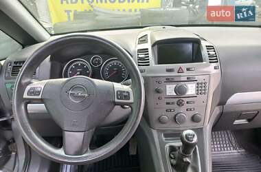 Минивэн Opel Zafira 2007 в 