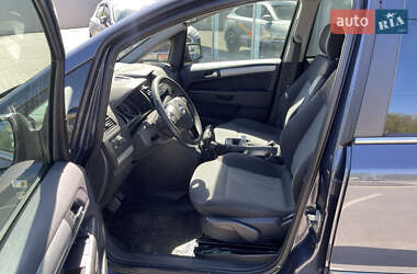 Мінівен Opel Zafira 2010 в 