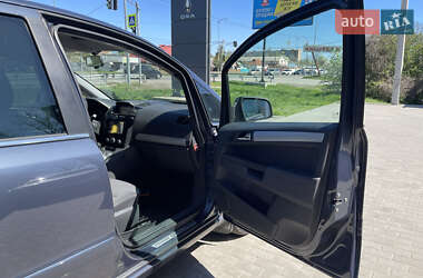 Мінівен Opel Zafira 2010 в 