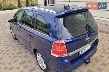 Минивэн Opel Zafira 2007 в 