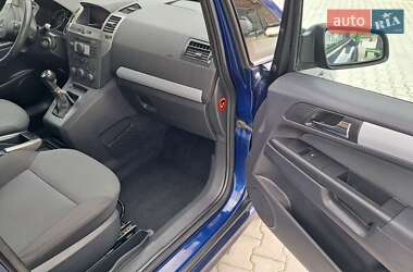 Минивэн Opel Zafira 2007 в 
