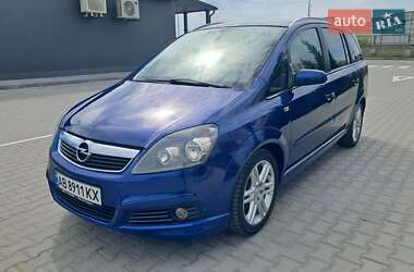 Минивэн Opel Zafira 2007 в 