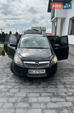 Минивэн Opel Zafira 2011 в 