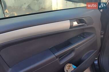 Мінівен Opel Zafira 2010 в 