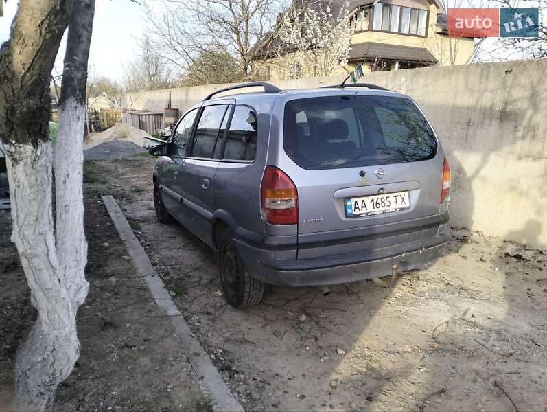 Мінівен Opel Zafira 2003 в Микуличах