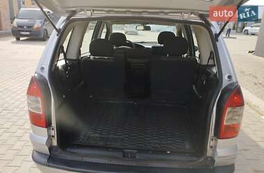 Минивэн Opel Zafira 2004 в 