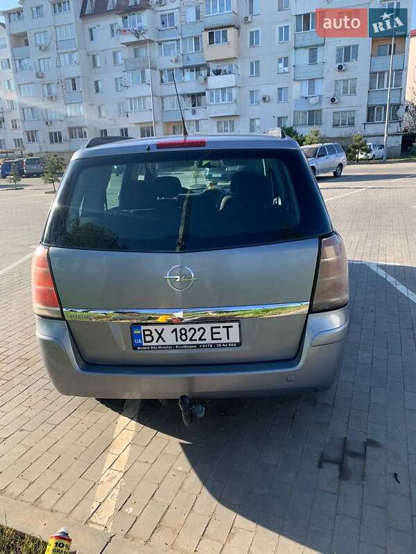 Минивэн Opel Zafira 2006 в Одессе