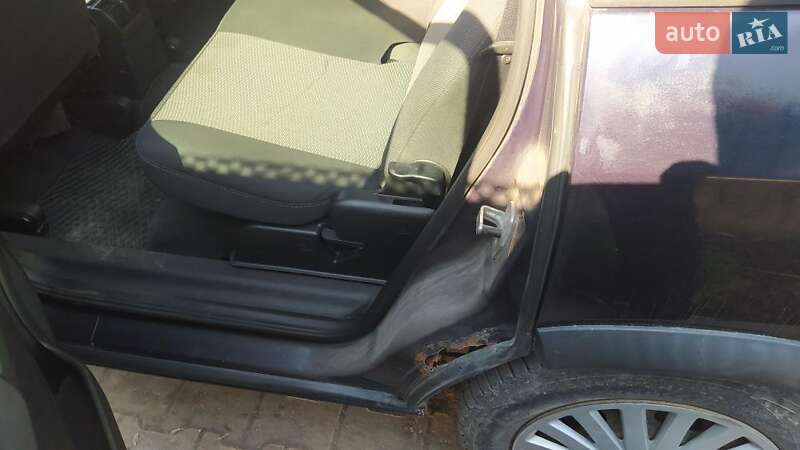Мінівен Opel Zafira 2003 в Чорткові