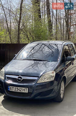 Минивэн Opel Zafira 2009 в 
