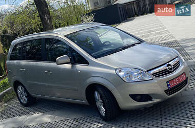 Мінівен Opel Zafira 2011 в 