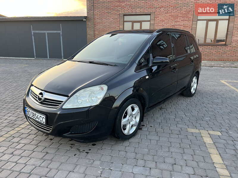 Мінівен Opel Zafira 2008 в Теофіполі