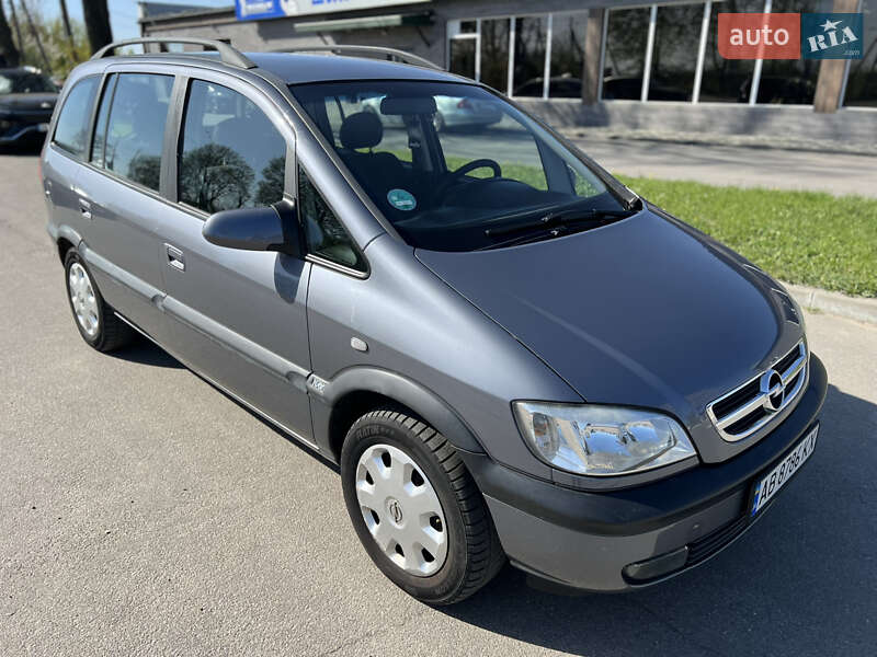 Opel Zafira 2005