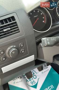 Минивэн Opel Zafira 2007 в 