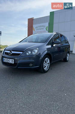 Минивэн Opel Zafira 2006 в Виноградове