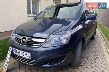 Минивэн Opel Zafira 2010 в 