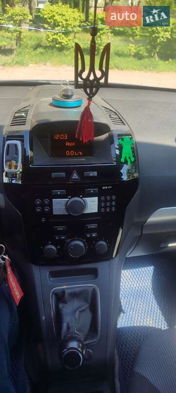 Мінівен Opel Zafira 2010 в Старокостянтинові