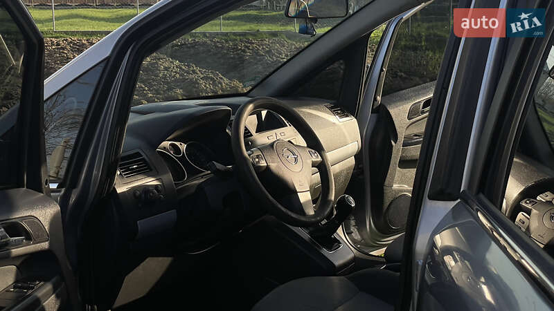 Мінівен Opel Zafira 2007 в Самборі
