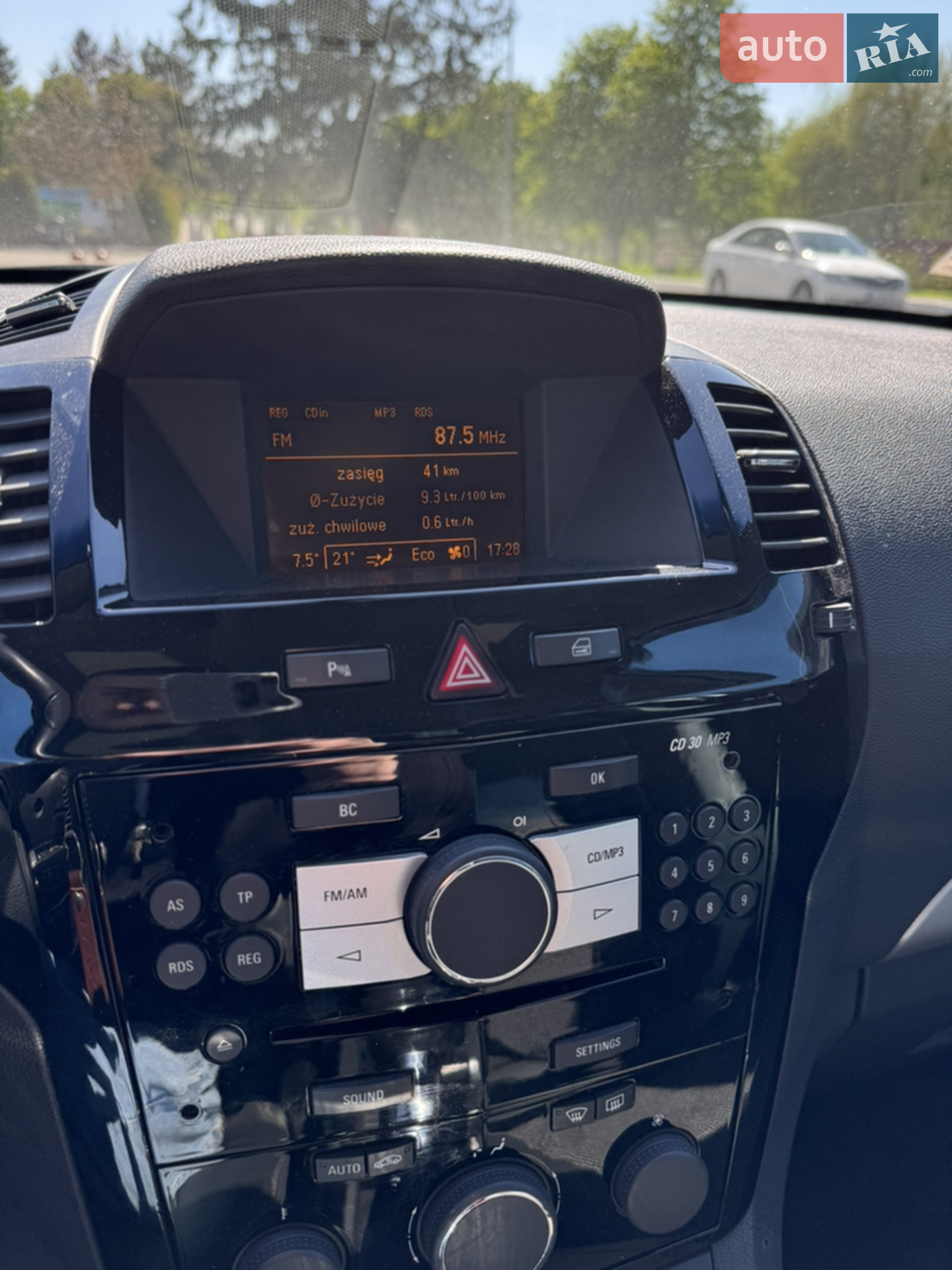 2010 Opel Zafira - мініатюра 12