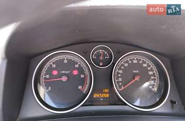 Минивэн Opel Zafira 2009 в 