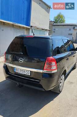 Минивэн Opel Zafira 2009 в 
