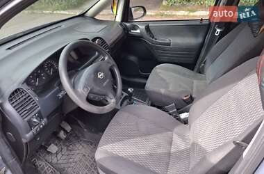 Мінівен Opel Zafira 2004 в 