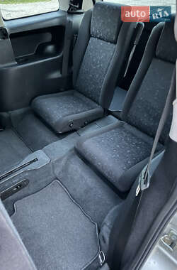 Минивэн Opel Zafira 2003 в 