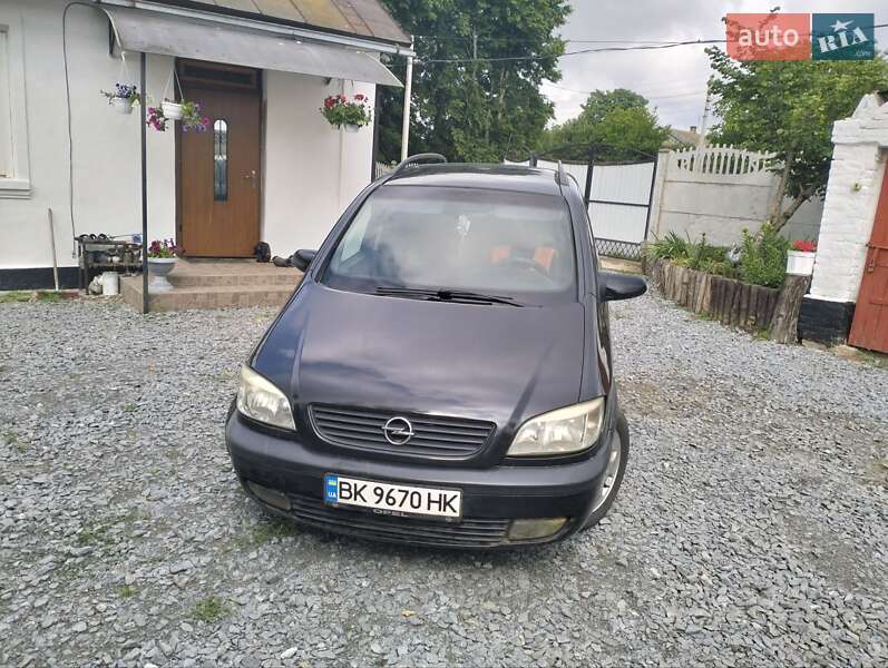 Opel Zafira 2002