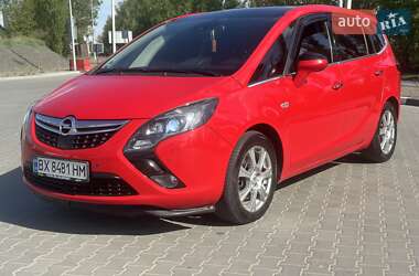 Минивэн Opel Zafira 2012 в 