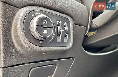 Мінівен Opel Zafira 2013 в 