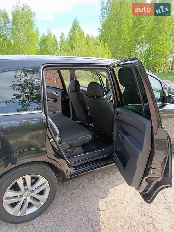 Мінівен Opel Zafira 2009 в Овручі