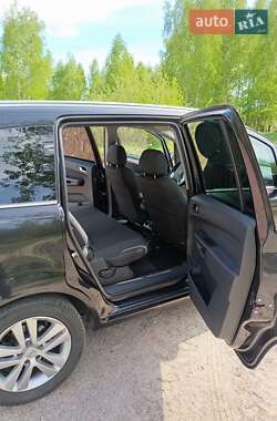 Минивэн Opel Zafira 2009 в 