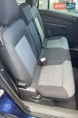 Мінівен Opel Zafira 2005 в 