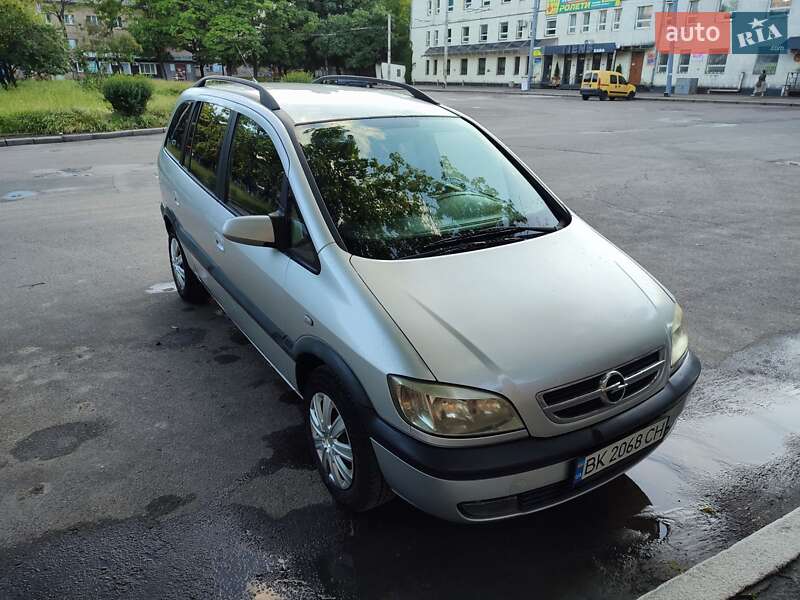 Мінівен Opel Zafira 2003 в Рівному