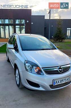 Мінівен Opel Zafira 2014 в Тростянці