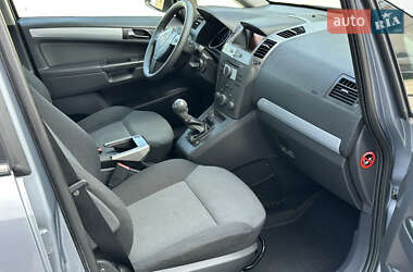 Мінівен Opel Zafira 2006 в 