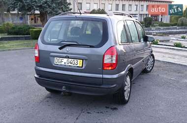 Минивэн Opel Zafira 2005 в 